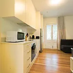 Elegant Studio Apartment With Balcony Surry Hills 6